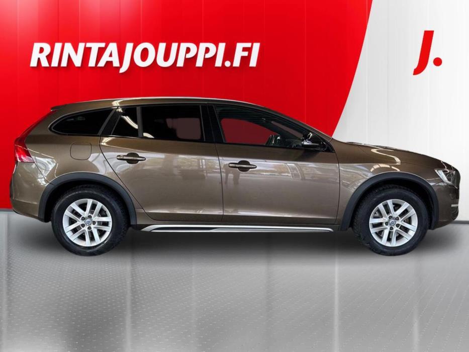 VOLVO V60 Cross Country 2015