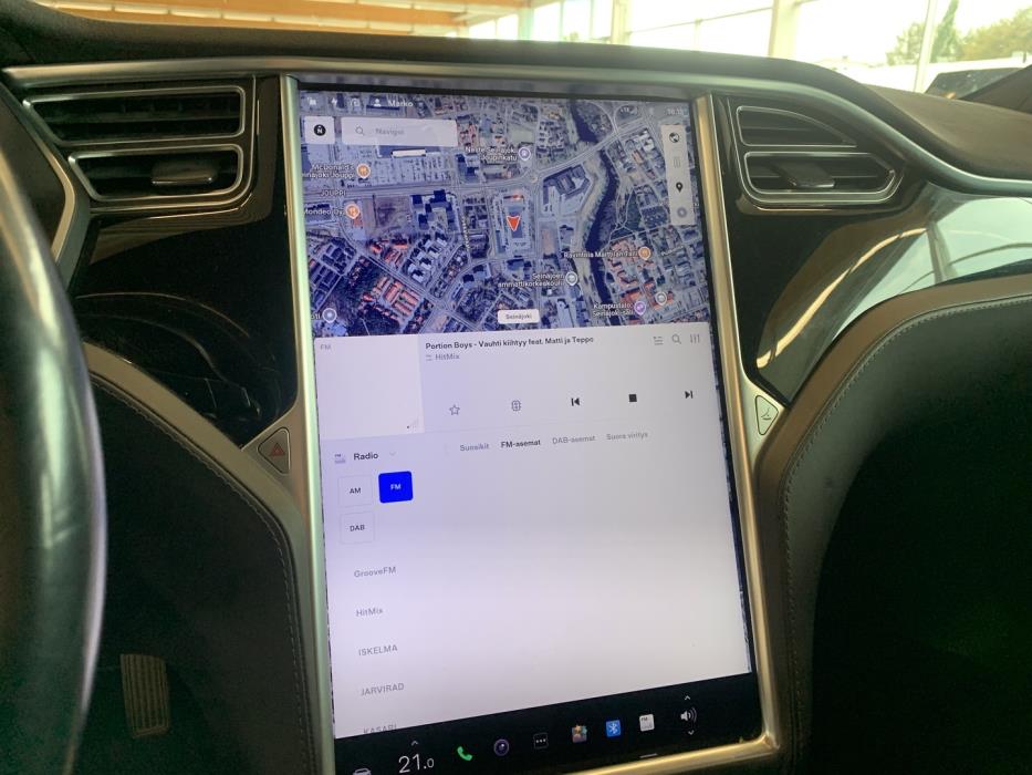 TESLA Model S 2016