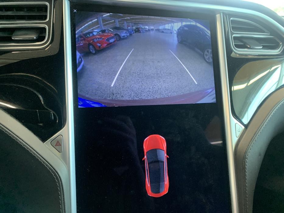 TESLA Model S 2016