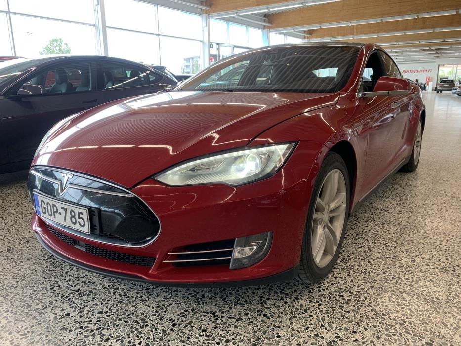 TESLA Model S 2016