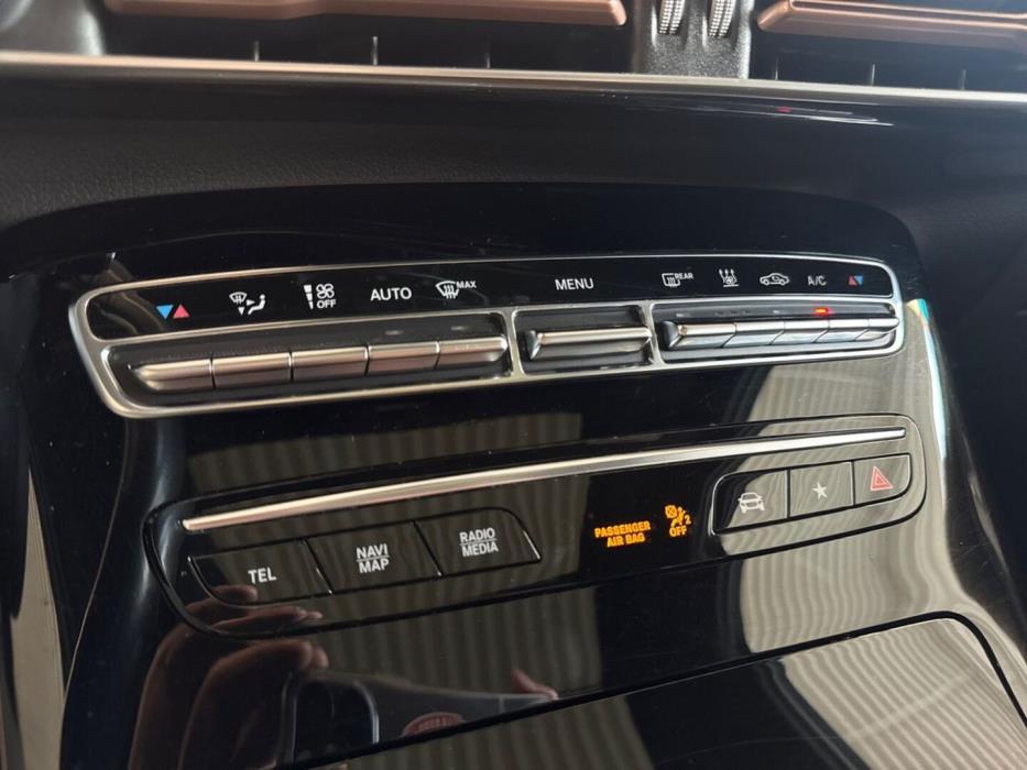 MERCEDES-BENZ EQC 2021