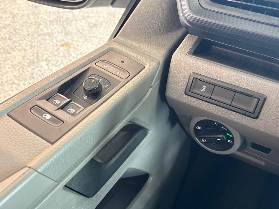 VOLKSWAGEN Transporter 2021