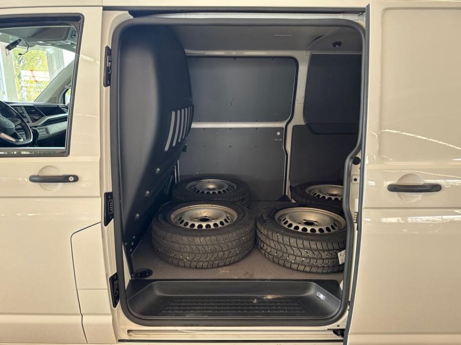 VOLKSWAGEN Transporter 2021