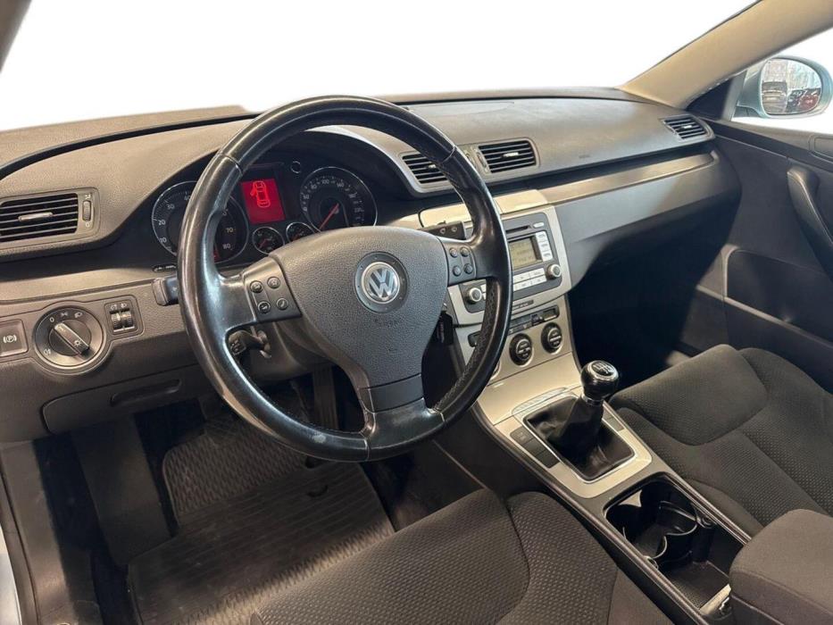 VOLKSWAGEN Passat 2007