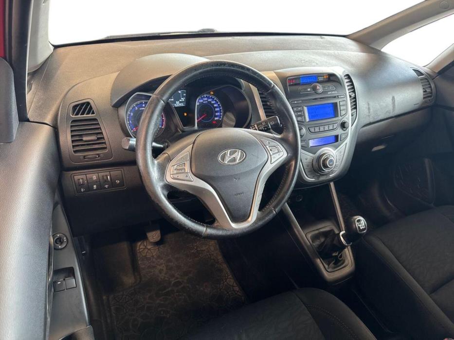 HYUNDAI ix20 2012