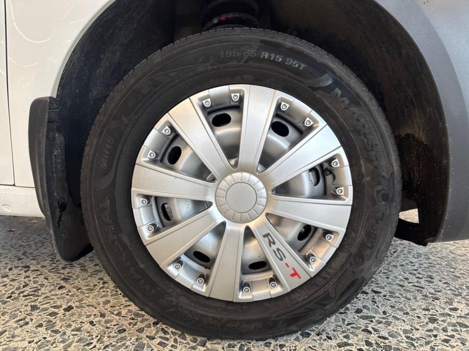 VOLKSWAGEN Caddy 2014