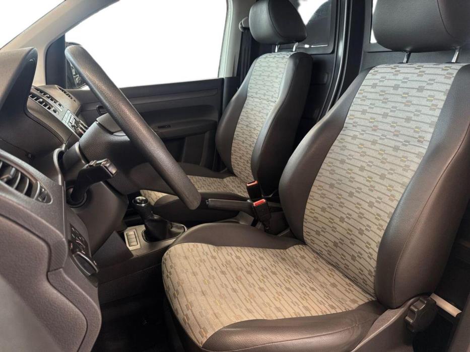 VOLKSWAGEN Caddy 2014