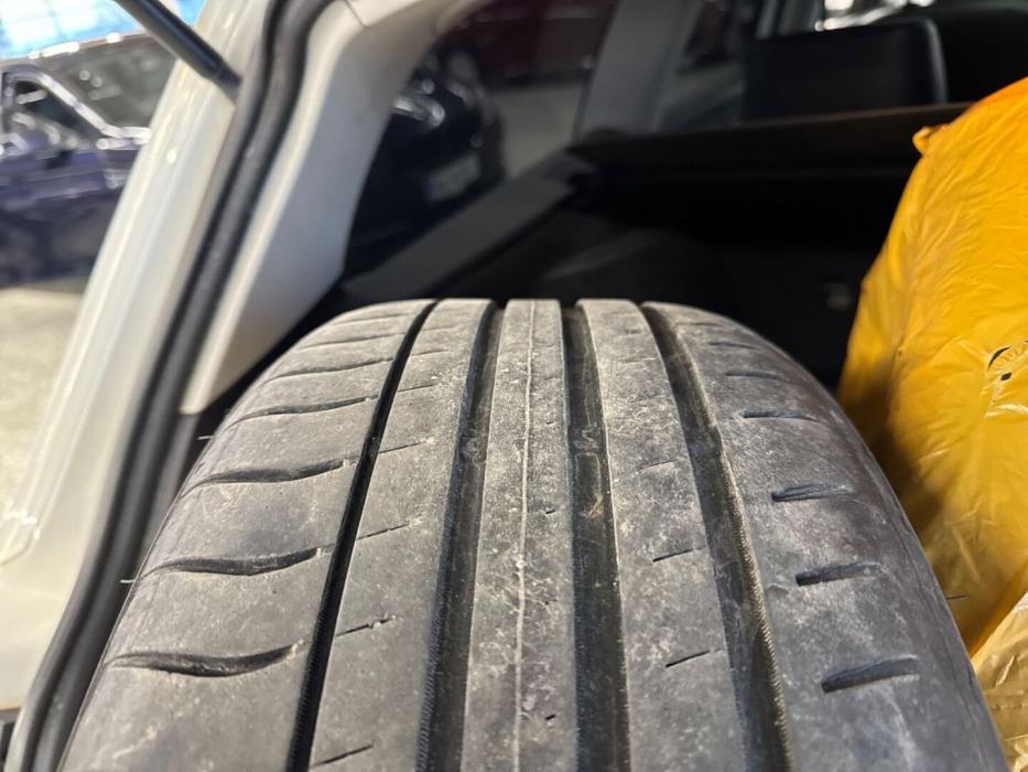 VOLKSWAGEN Passat 2014