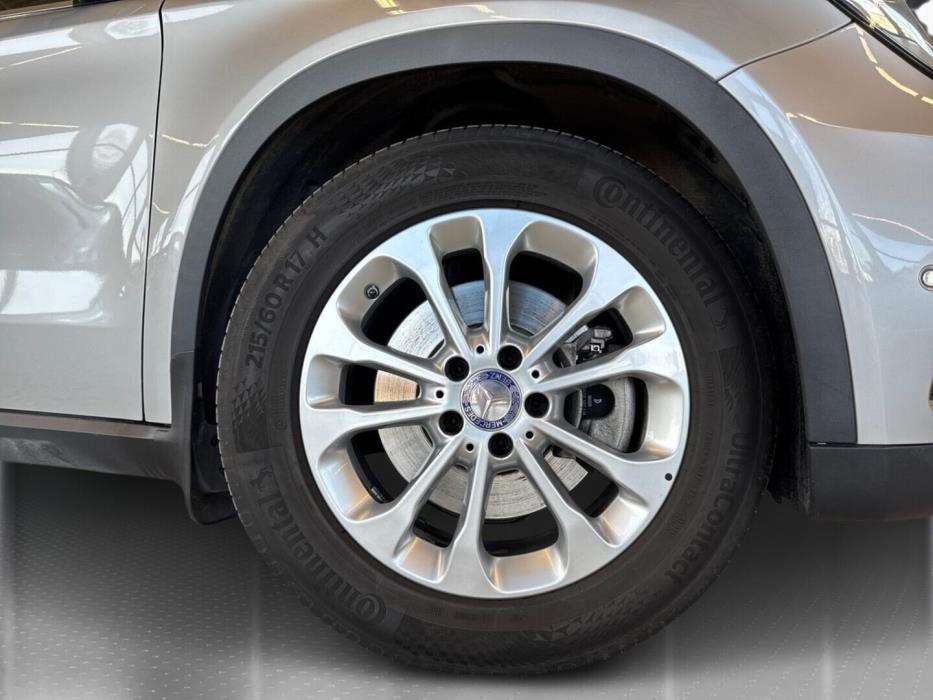 MERCEDES-BENZ GLA 2014