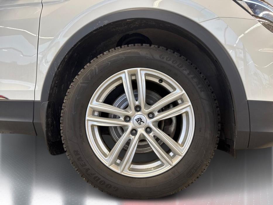 VOLKSWAGEN Tiguan 2017