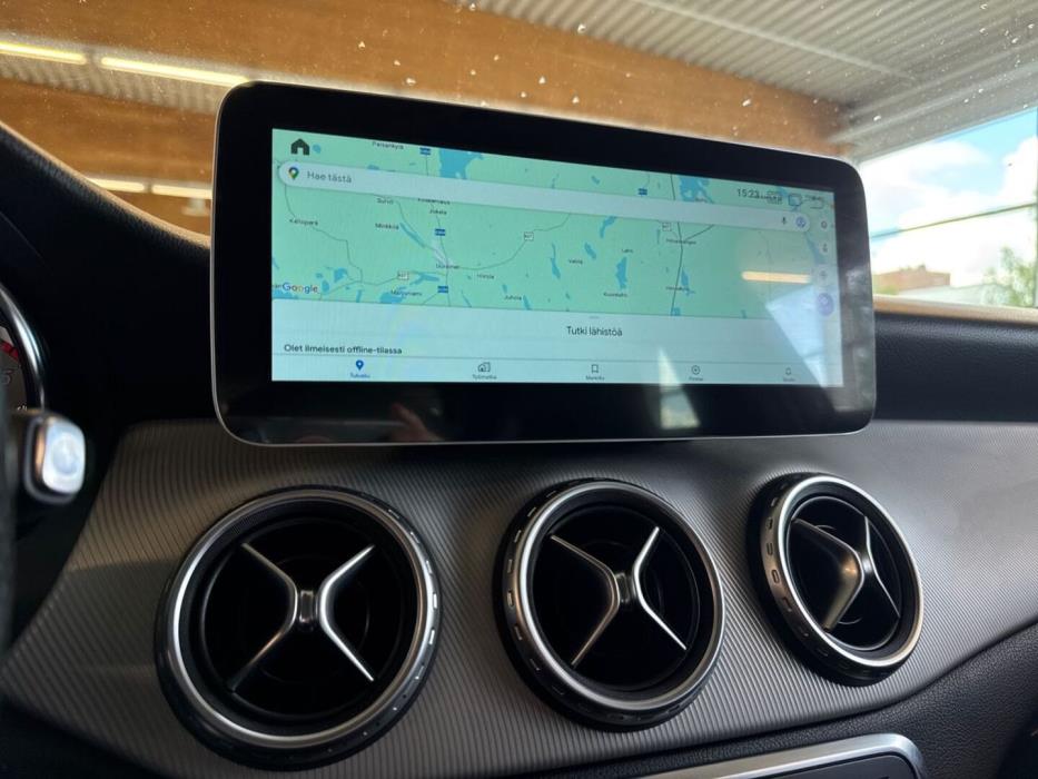 MERCEDES-BENZ GLA 2015