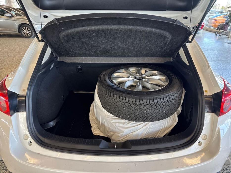 MAZDA 3 2014