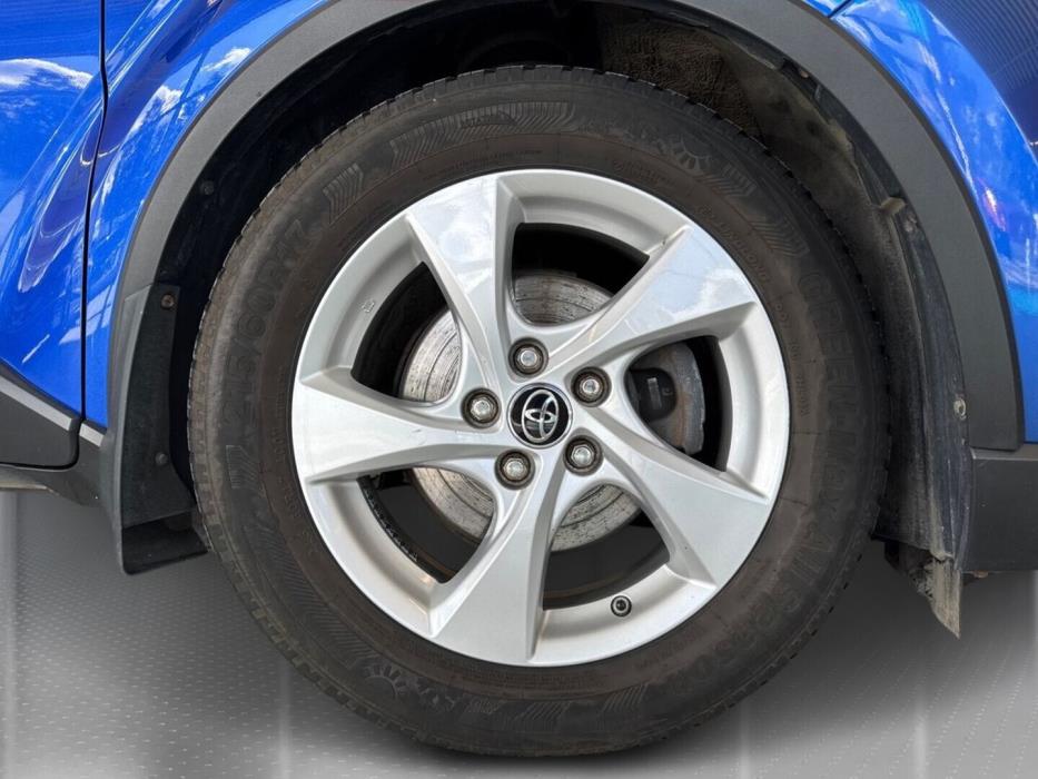 TOYOTA C-HR 2017