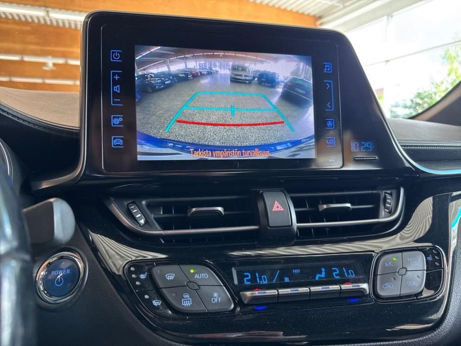 TOYOTA C-HR 2017