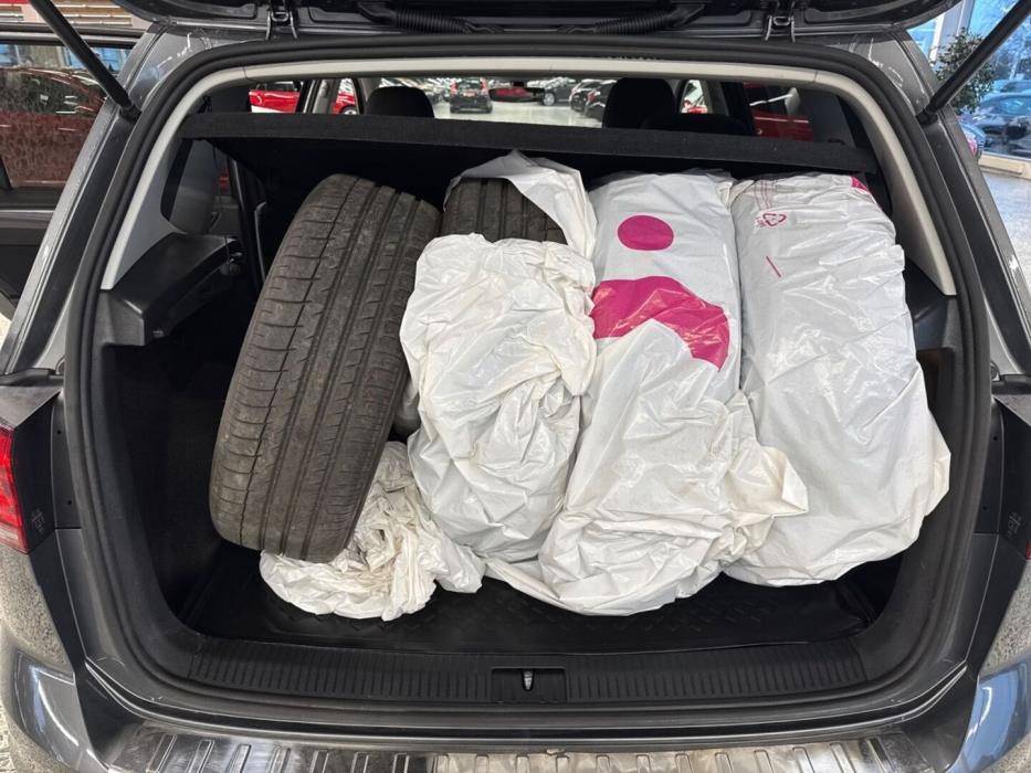 VOLKSWAGEN Golf Sportsvan 2018