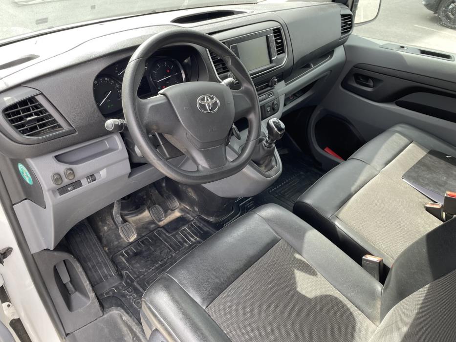 TOYOTA Proace 2022