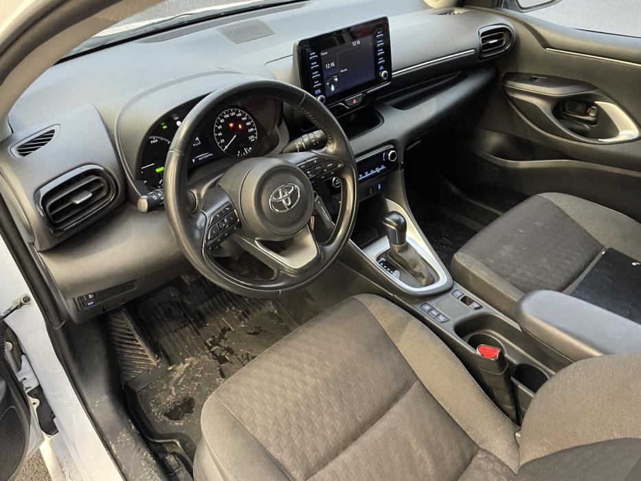 TOYOTA Yaris 2022