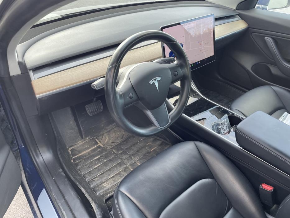 TESLA Model 3 2019