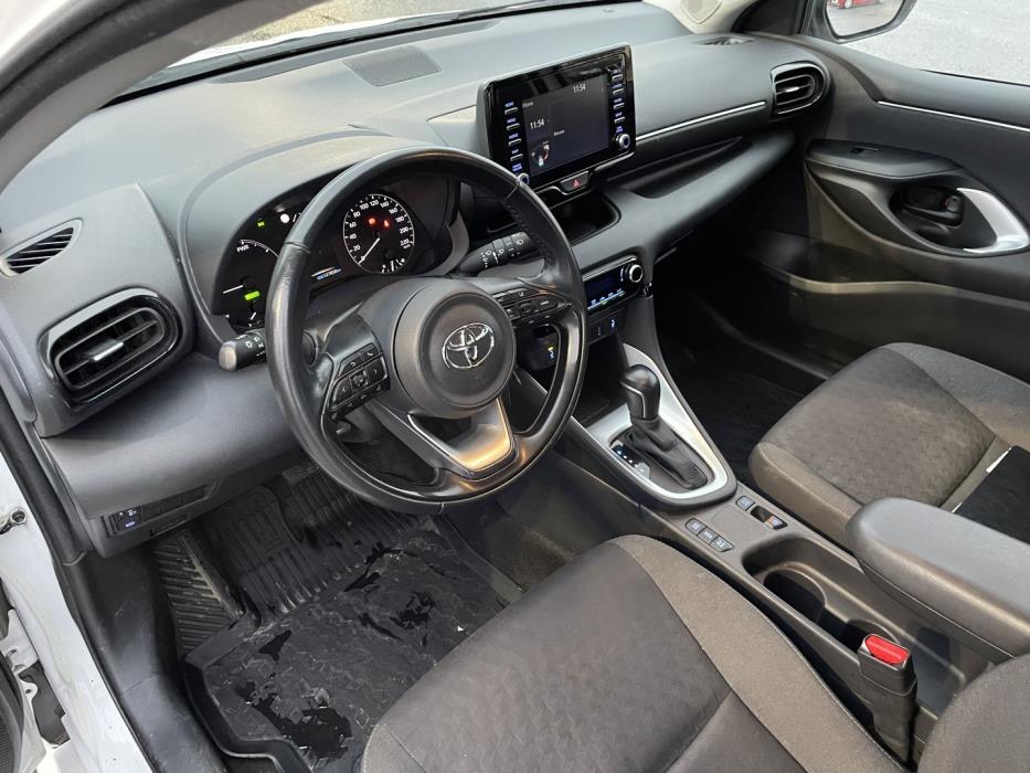 TOYOTA Yaris 2022