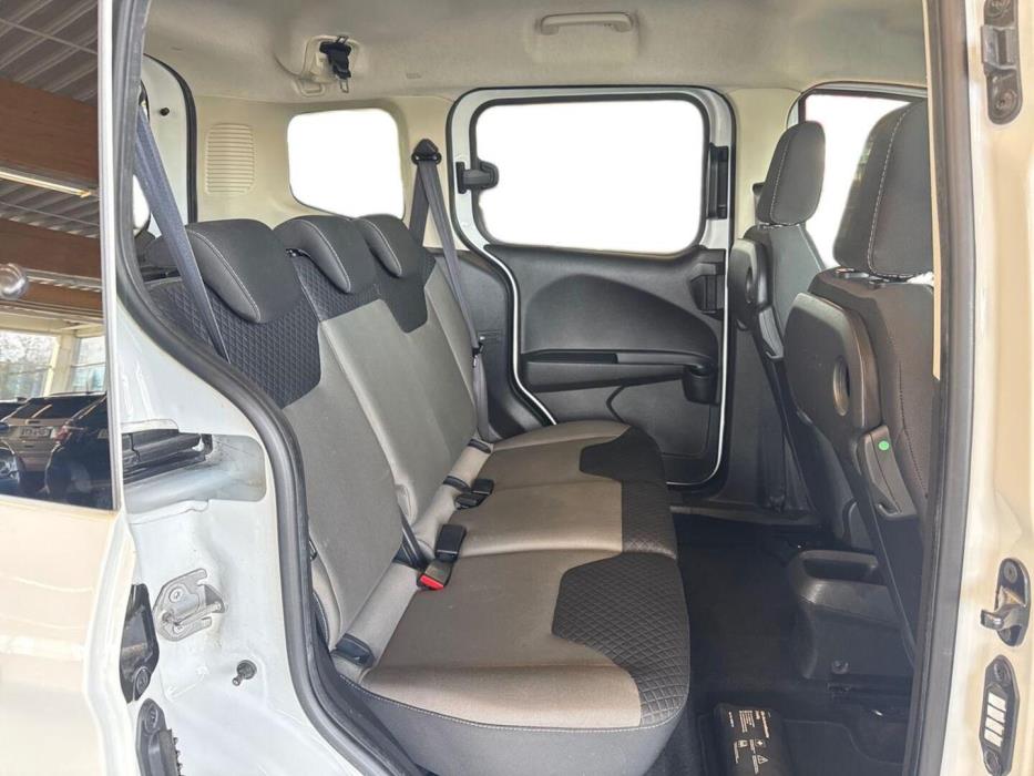 FORD Tourneo Courier 2020