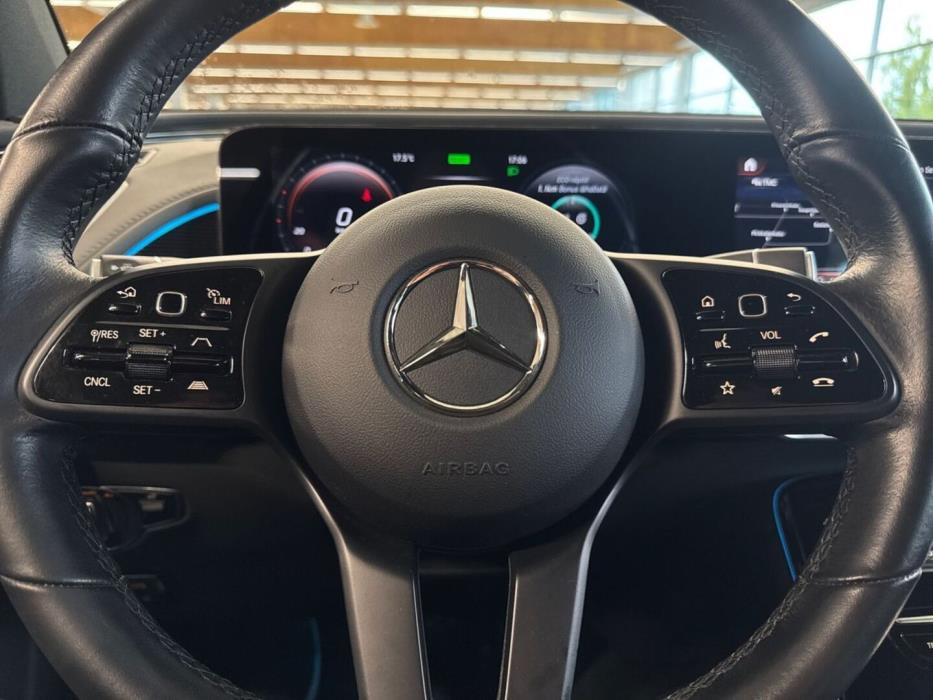 MERCEDES-BENZ EQC 2022