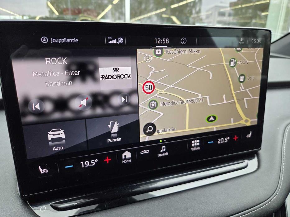 SKODA Enyaq 2023