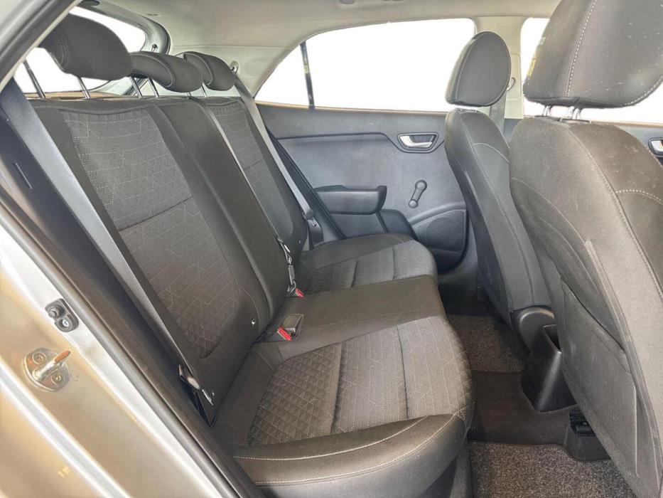 KIA Rio 2021