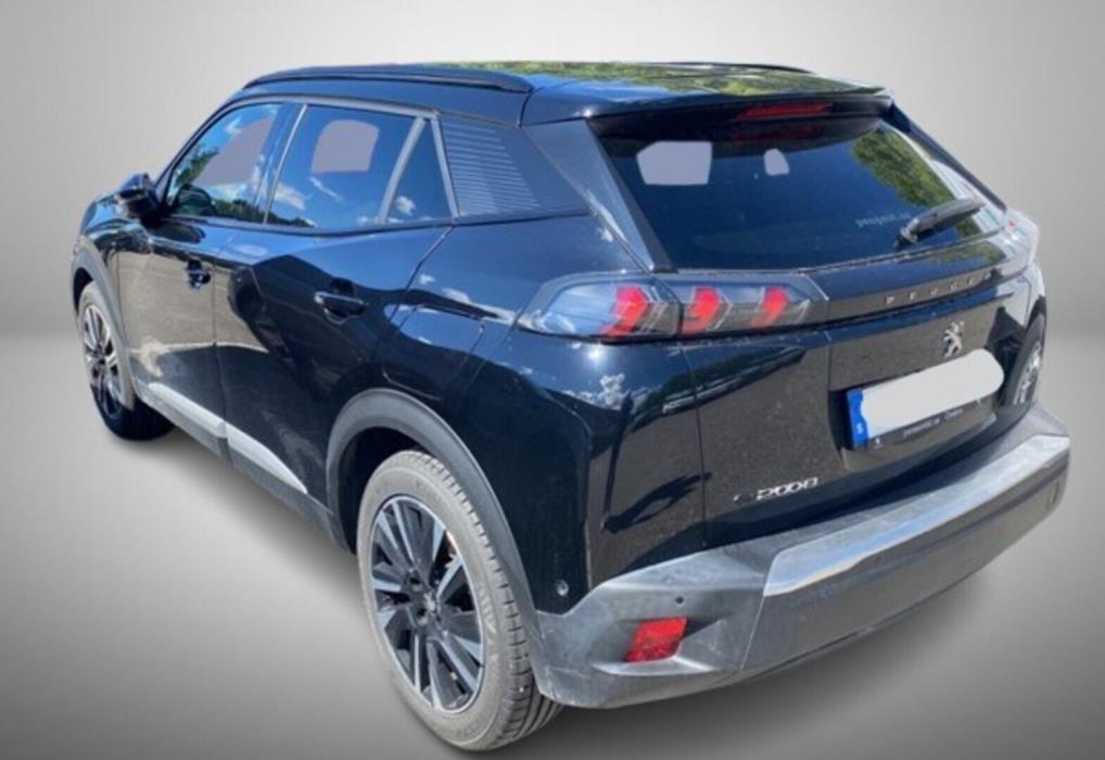 PEUGEOT e-2008 2021