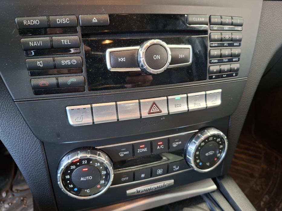 MERCEDES-BENZ C 2011