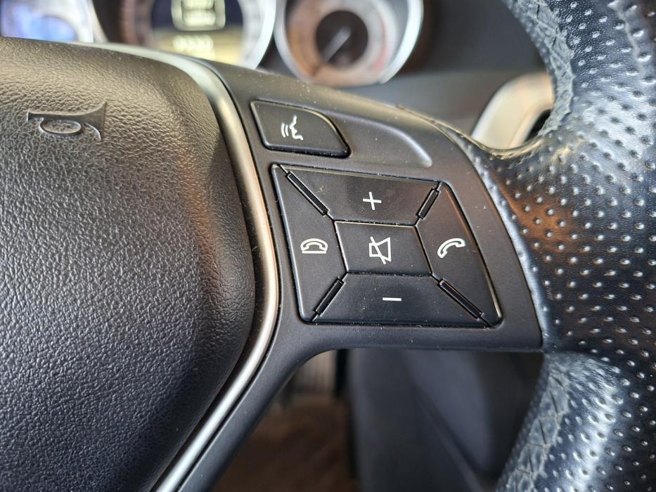 MERCEDES-BENZ C 2011