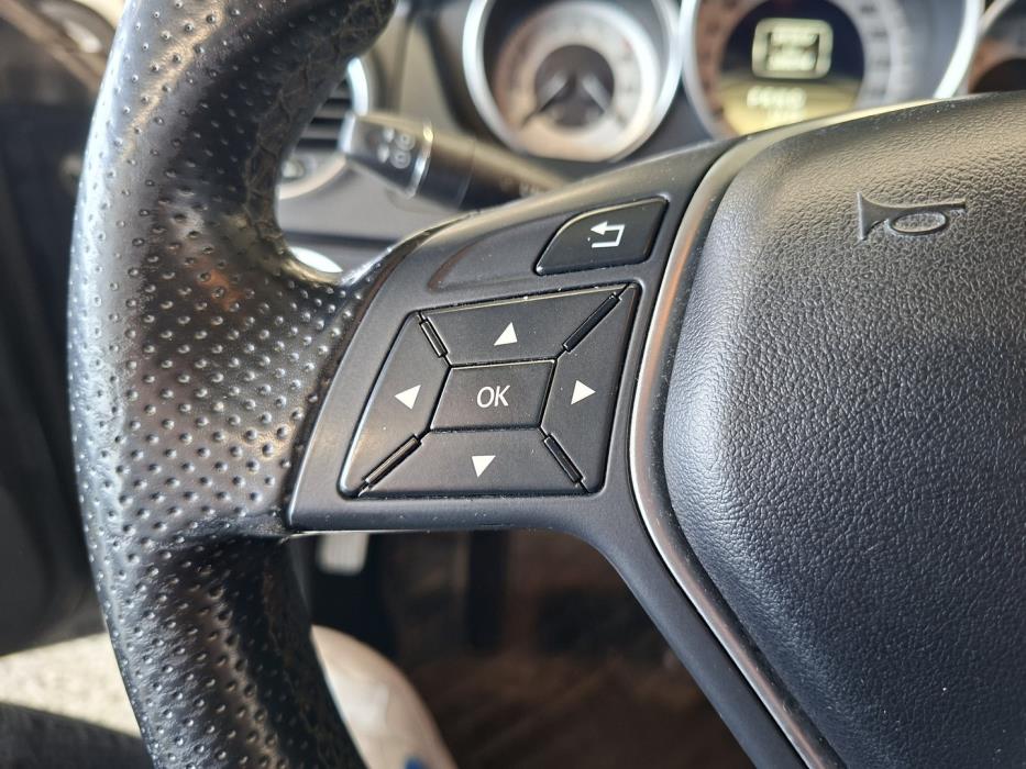 MERCEDES-BENZ C 2011