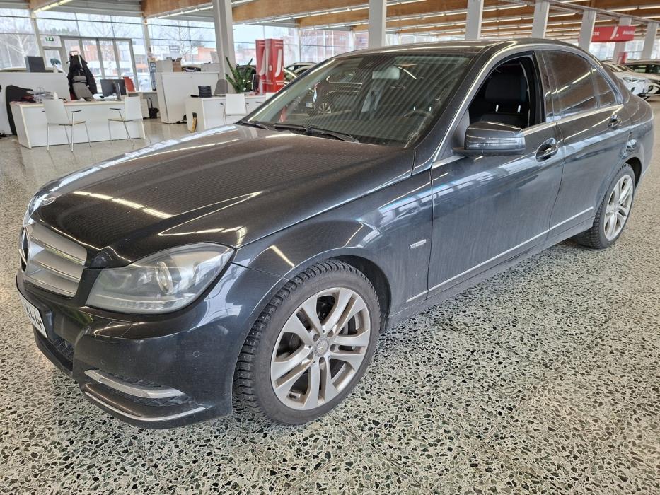 MERCEDES-BENZ C 2011