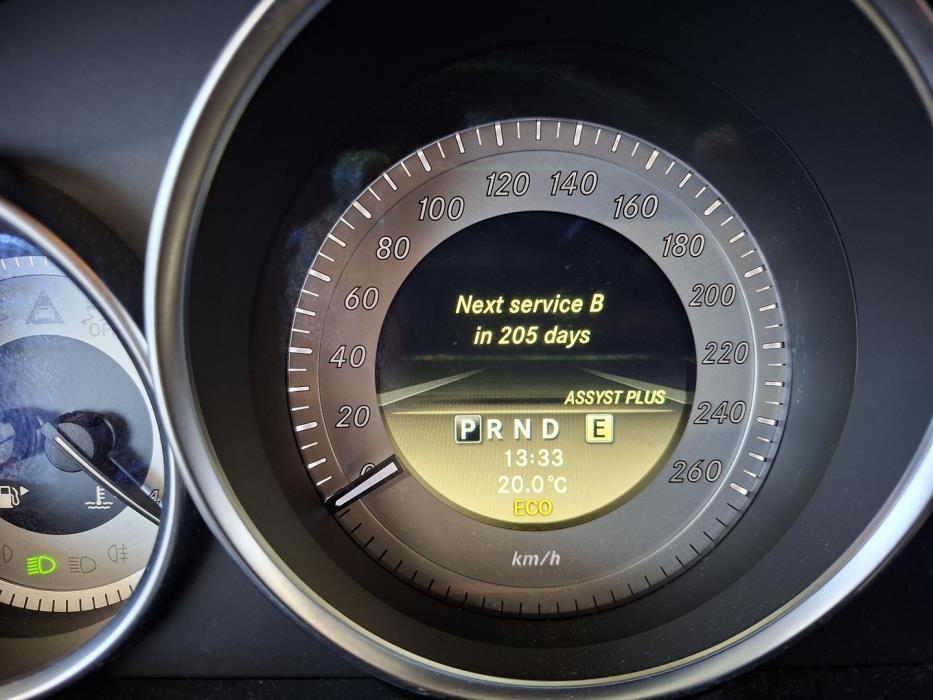 MERCEDES-BENZ C 2011