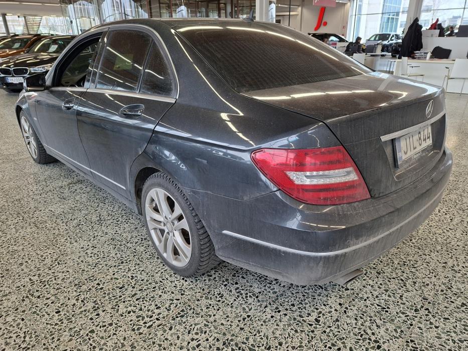 MERCEDES-BENZ C 2011