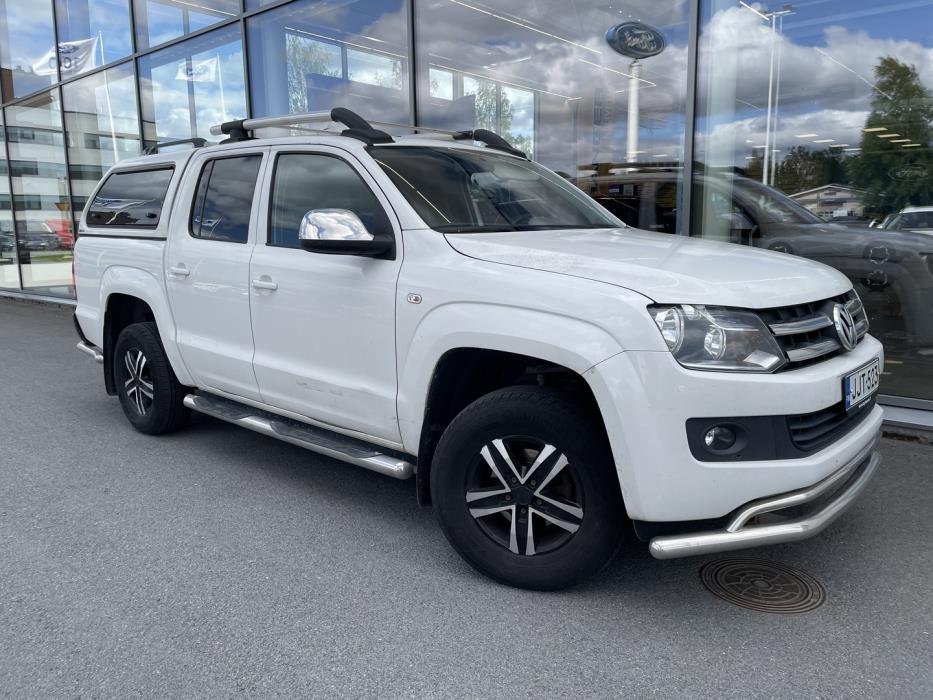 VOLKSWAGEN Amarok 2015
