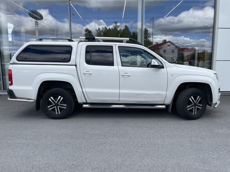 VOLKSWAGEN Amarok 2015