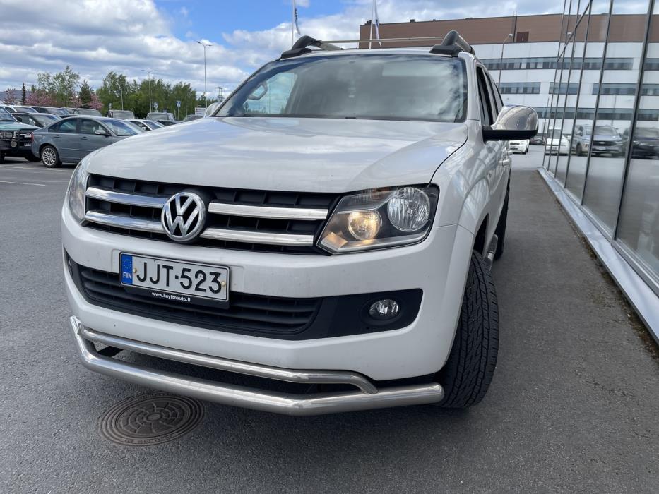 VOLKSWAGEN Amarok 2015
