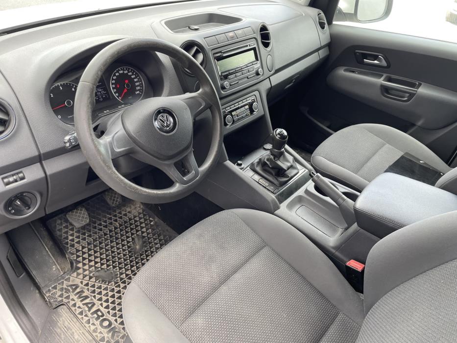 VOLKSWAGEN Amarok 2015