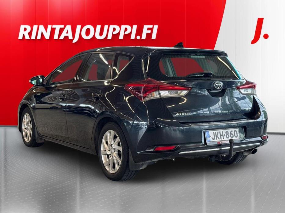 TOYOTA Auris 2017