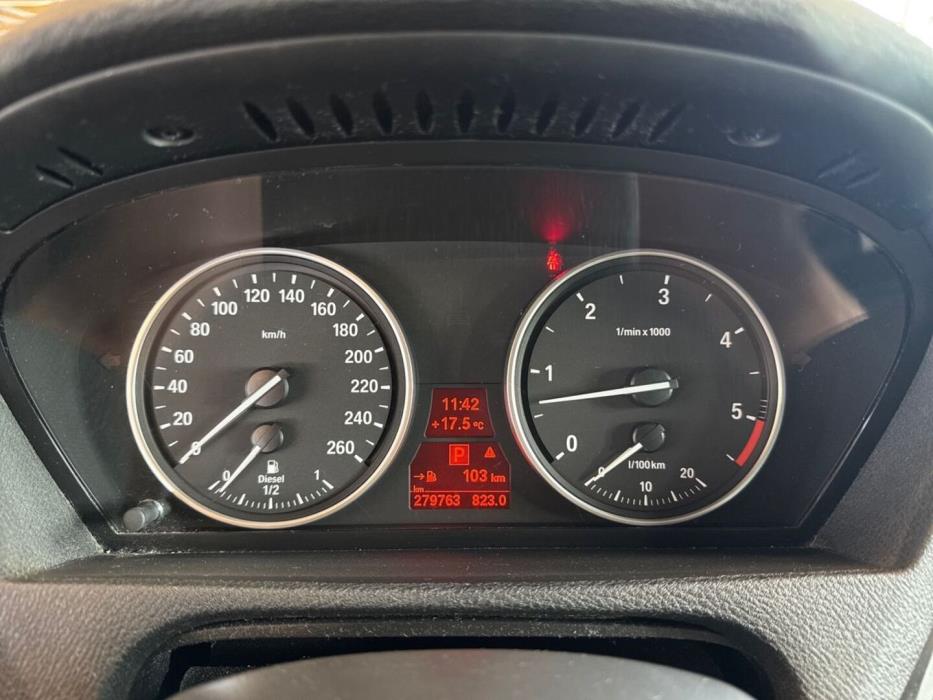 BMW X5 2011