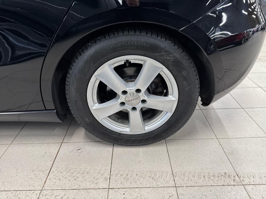 MERCEDES-BENZ A 2019