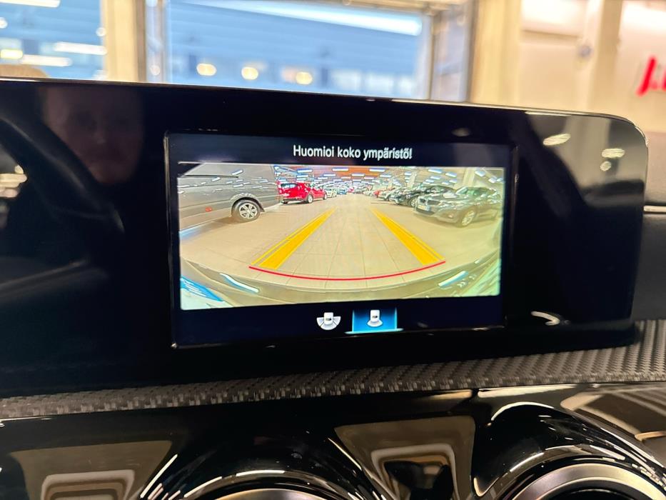 MERCEDES-BENZ A 2019