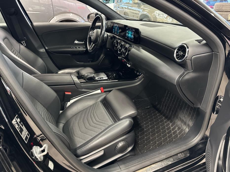 MERCEDES-BENZ A 2019