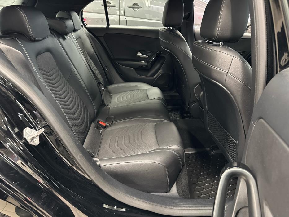 MERCEDES-BENZ A 2019