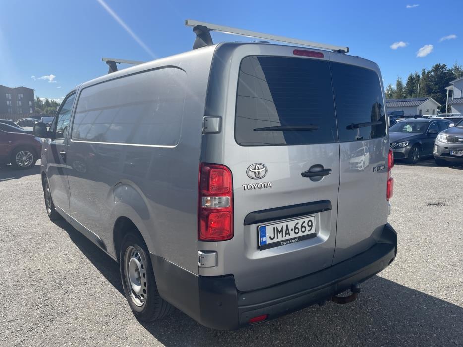 TOYOTA Proace 2021