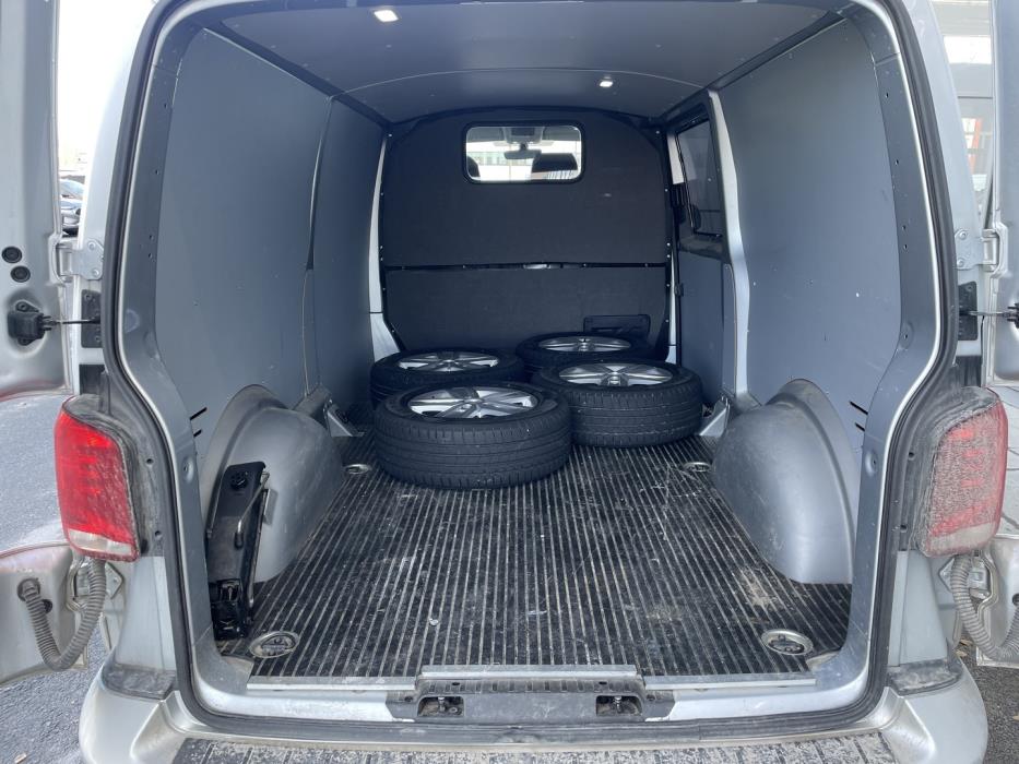 VOLKSWAGEN Transporter 2022