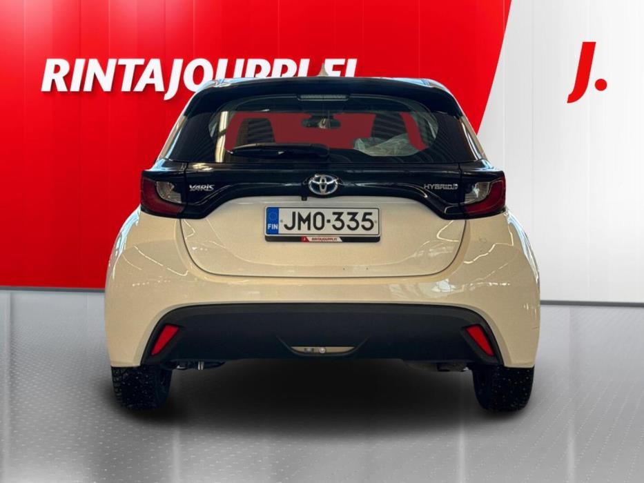 TOYOTA Yaris 2023