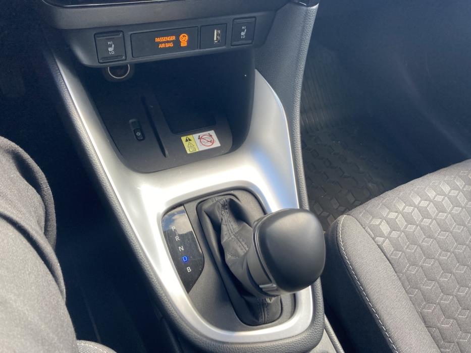 TOYOTA Yaris 2022