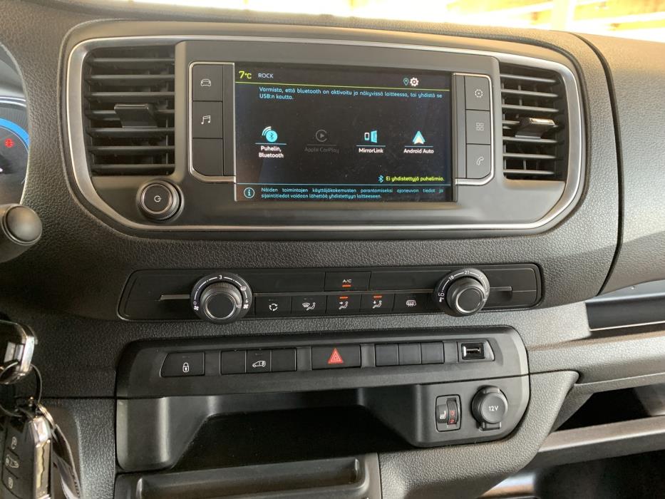 PEUGEOT e-Expert 2025