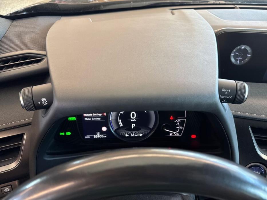 LEXUS UX 2021